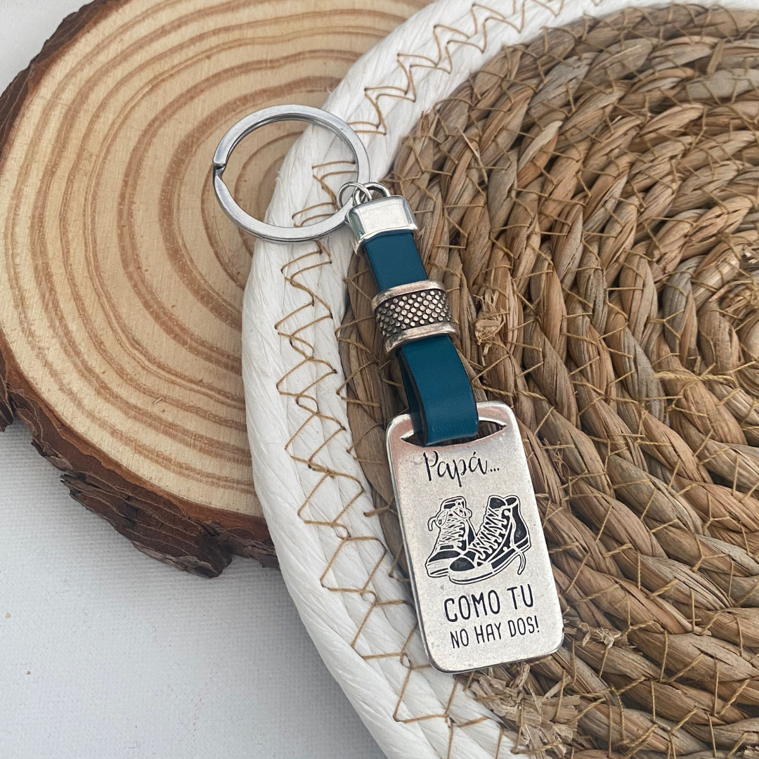 LLAVERO ZAPATILLAS CUERO