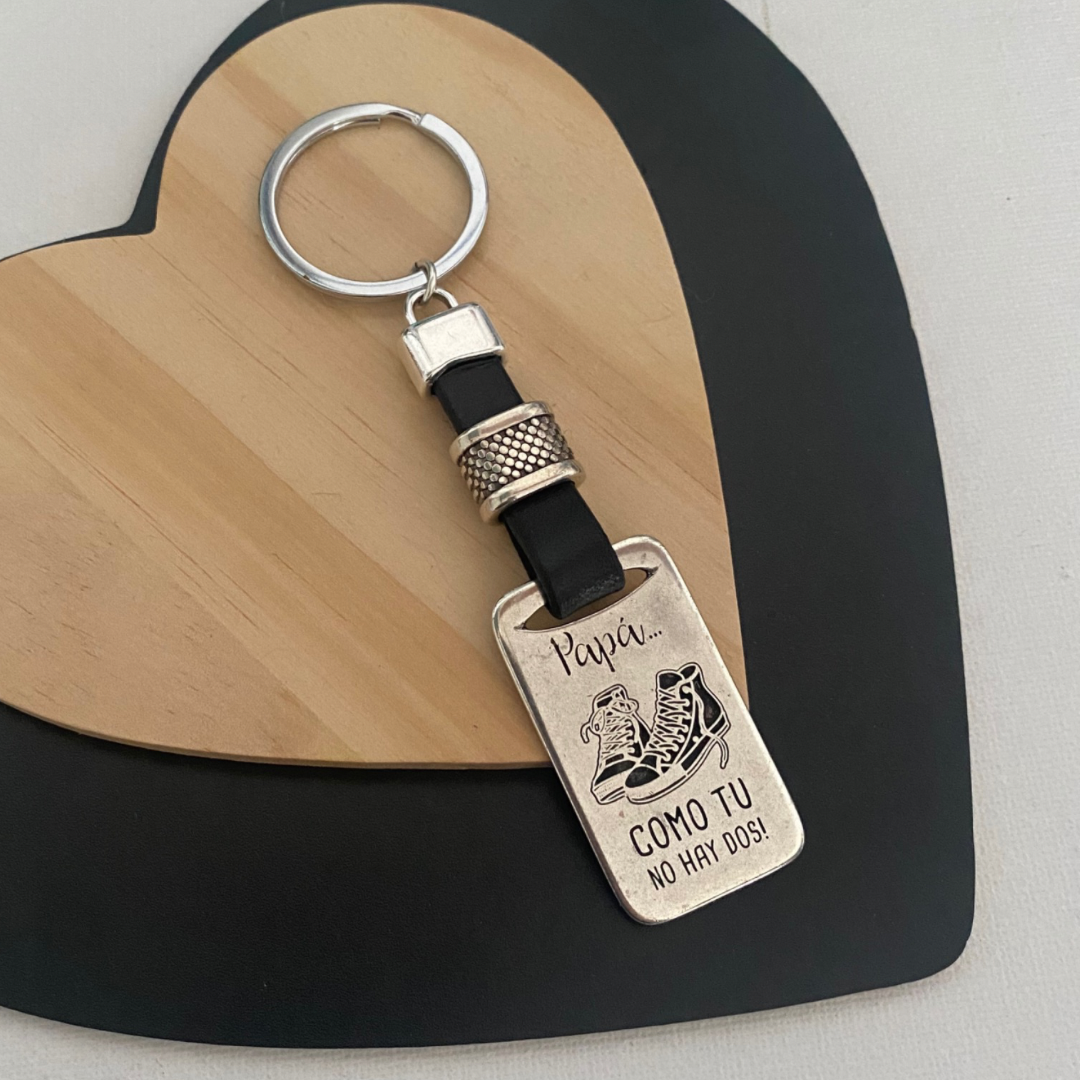 LLAVERO ZAPATILLAS CUERO