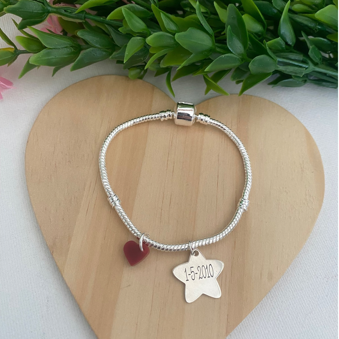 PULSERA FAMA