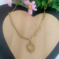COLLAR CORAZÓN RAYOS DE SOL ACERO