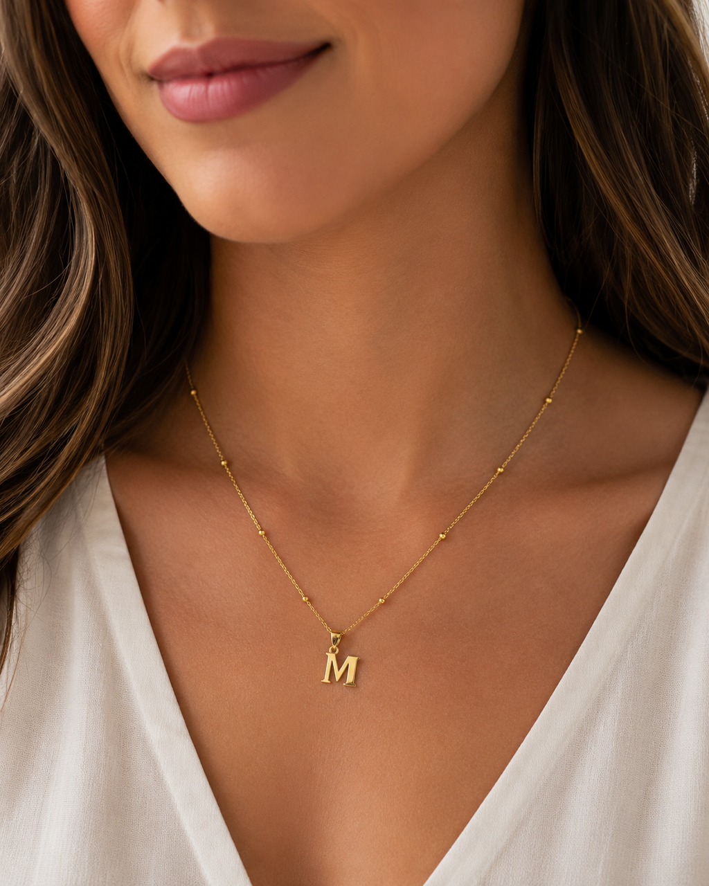 Collar Personalizado con Inicial – Plata de Ley 925 Chapada en Oro