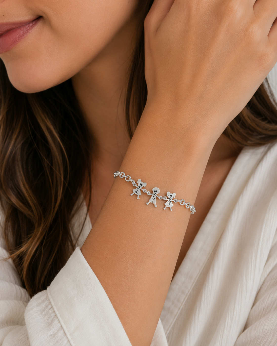 Pulsera Personalizada con Siluetas de Niños – Plata de Ley 925
