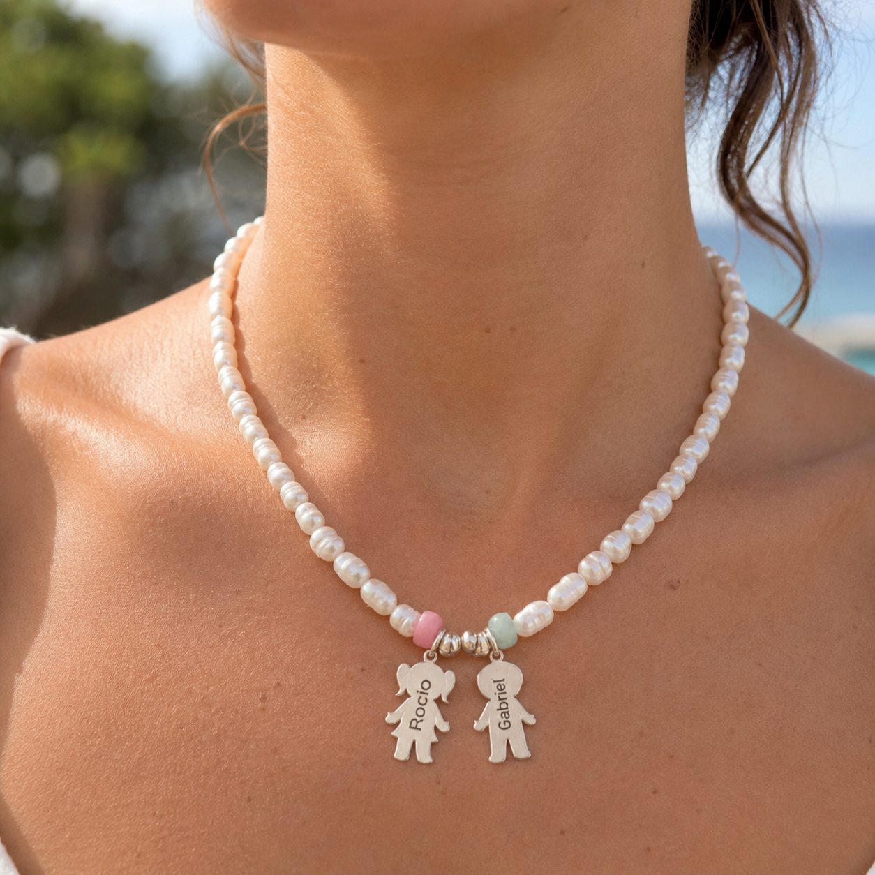 Collar Personalizado con Niños y Perlas de Río – Plata de Ley 925