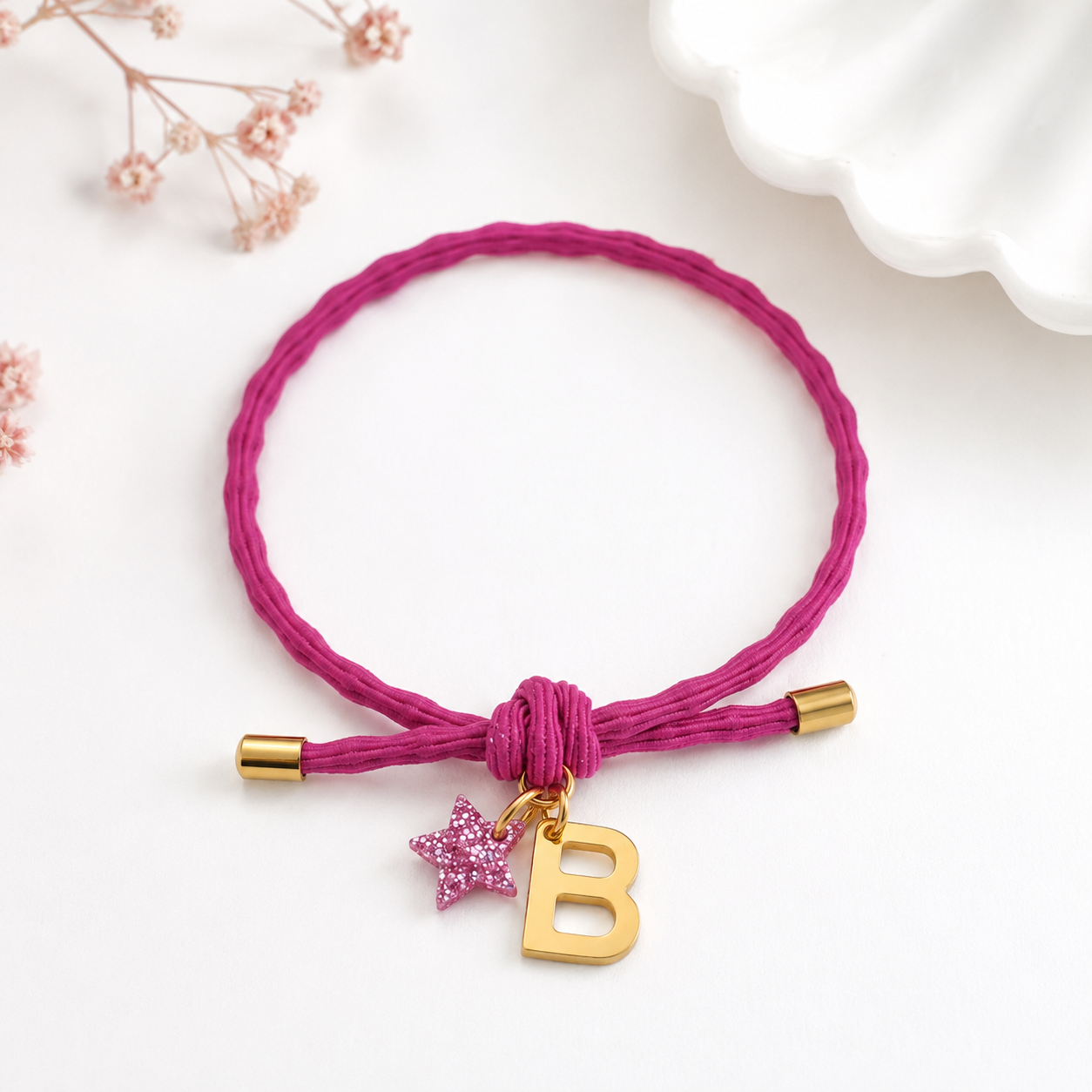 Pulsera Inicial con Estrella - Acero Inoxidable dorado.