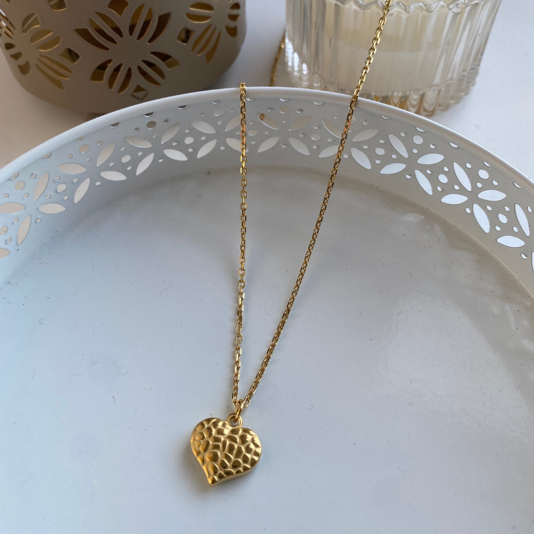 COLLAR CORAZÓN SERPIENTE ACERO