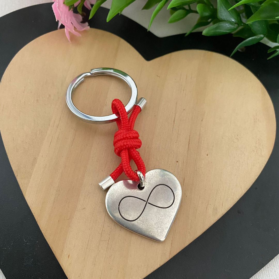 LLAVERO CORAZÓN BAÑO PLATA