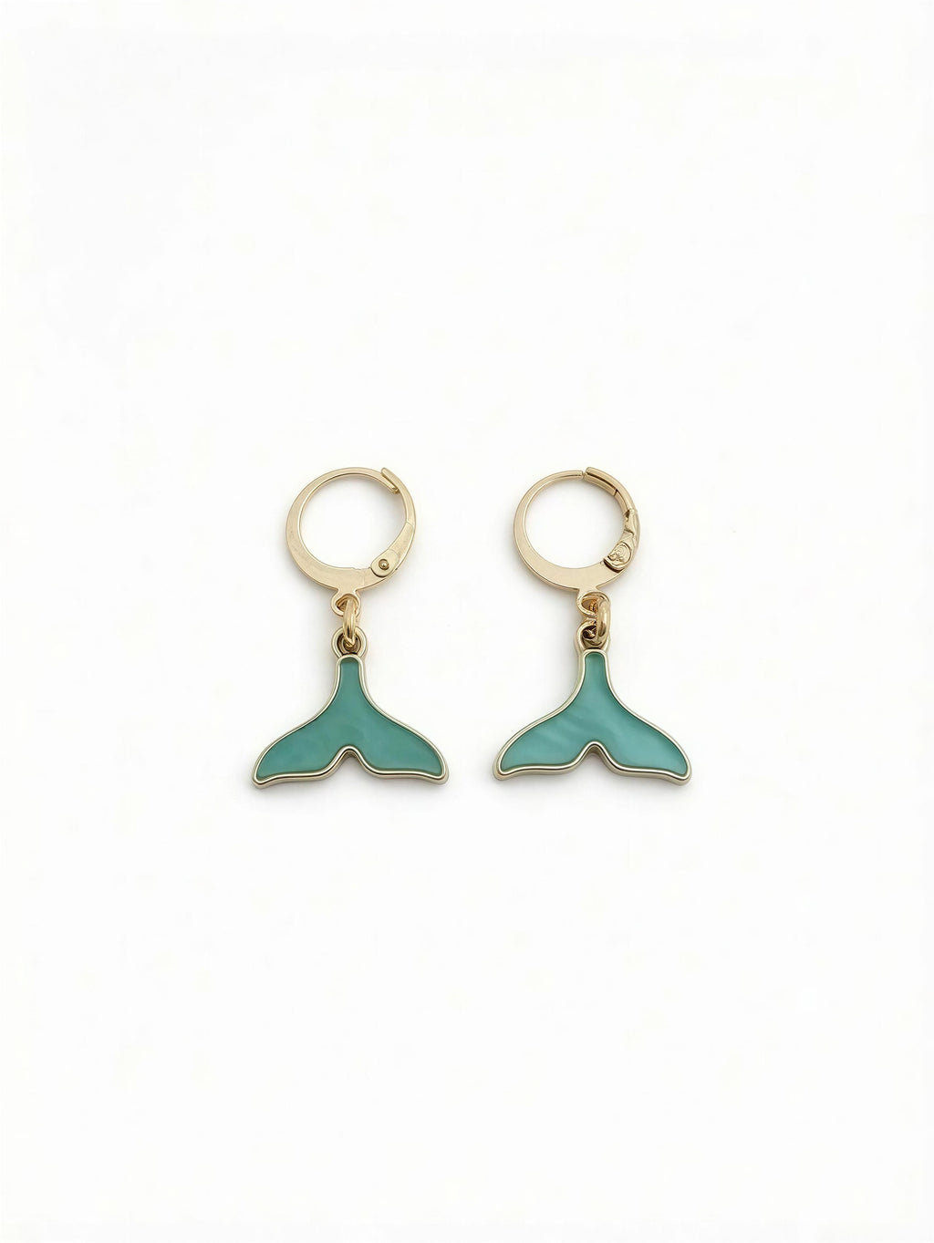 PENDIENTES COLA PEZ