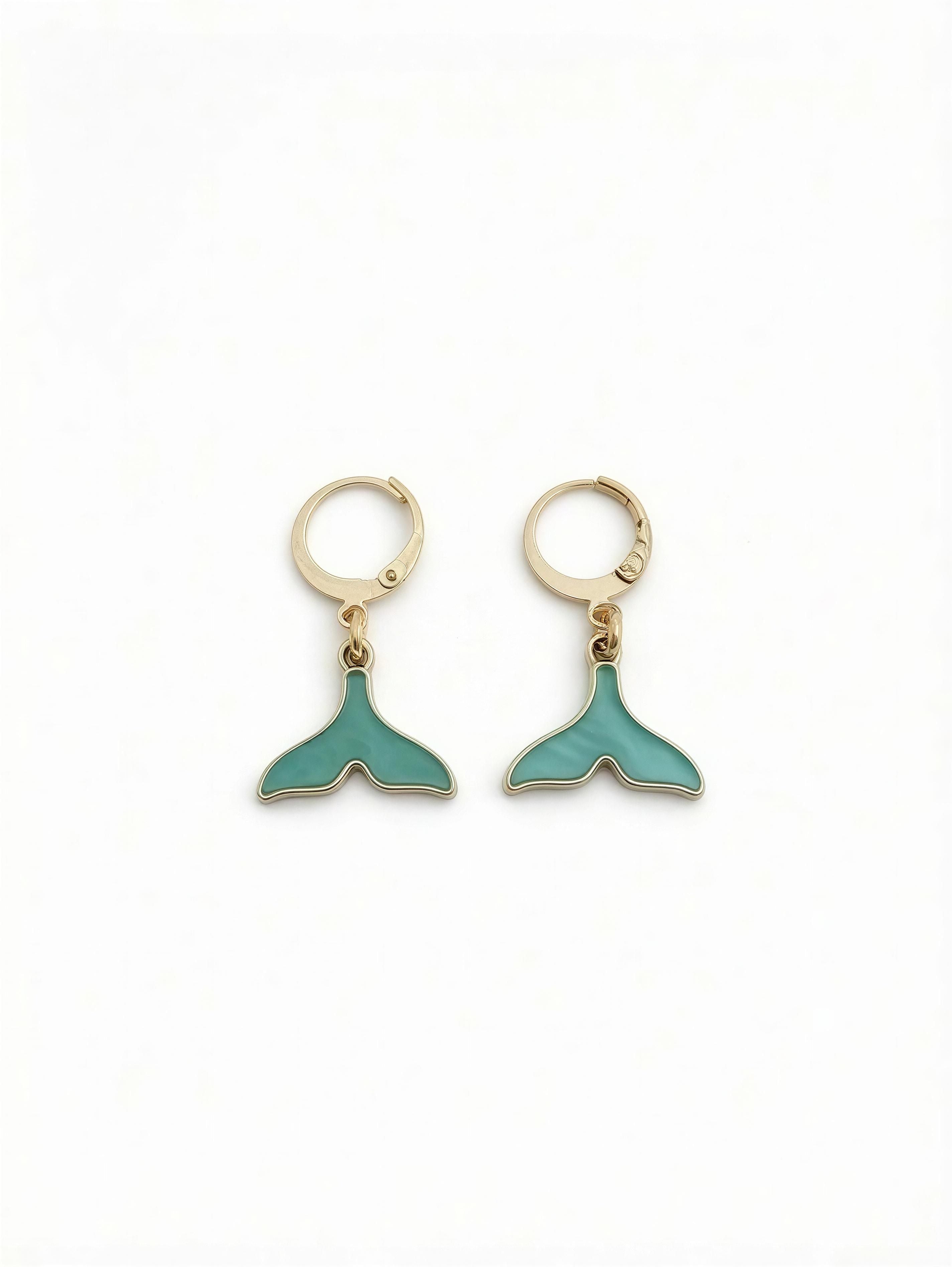 PENDIENTES COLA PEZ