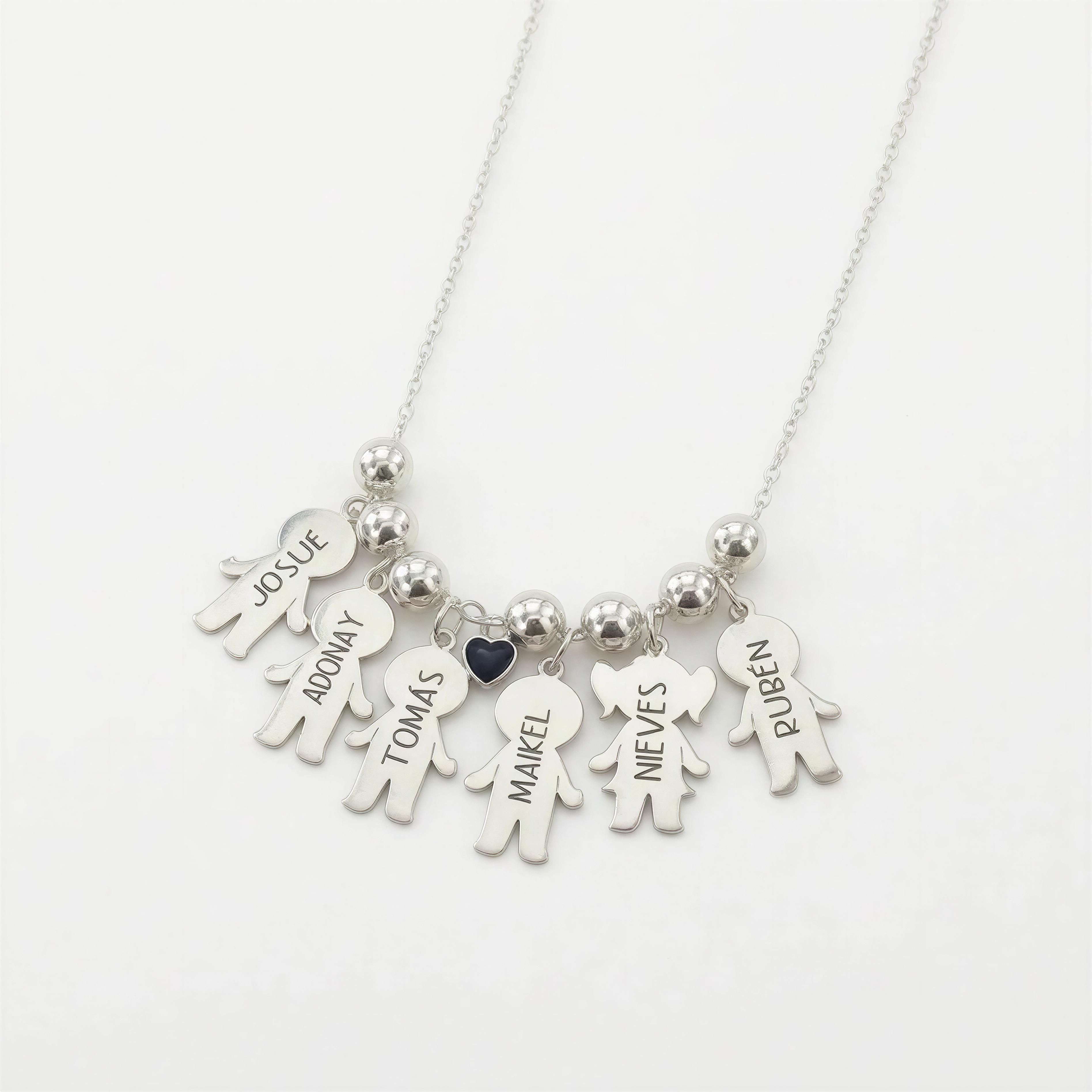 Collar Personalizado con Siluetas de Niños – Plata de Ley 925