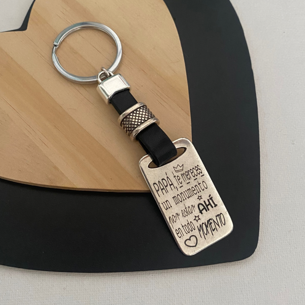 LLAVERO ZAPATILLAS CUERO