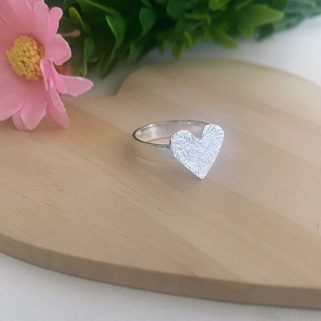 ANILLO CORAZÓN VALIENTE